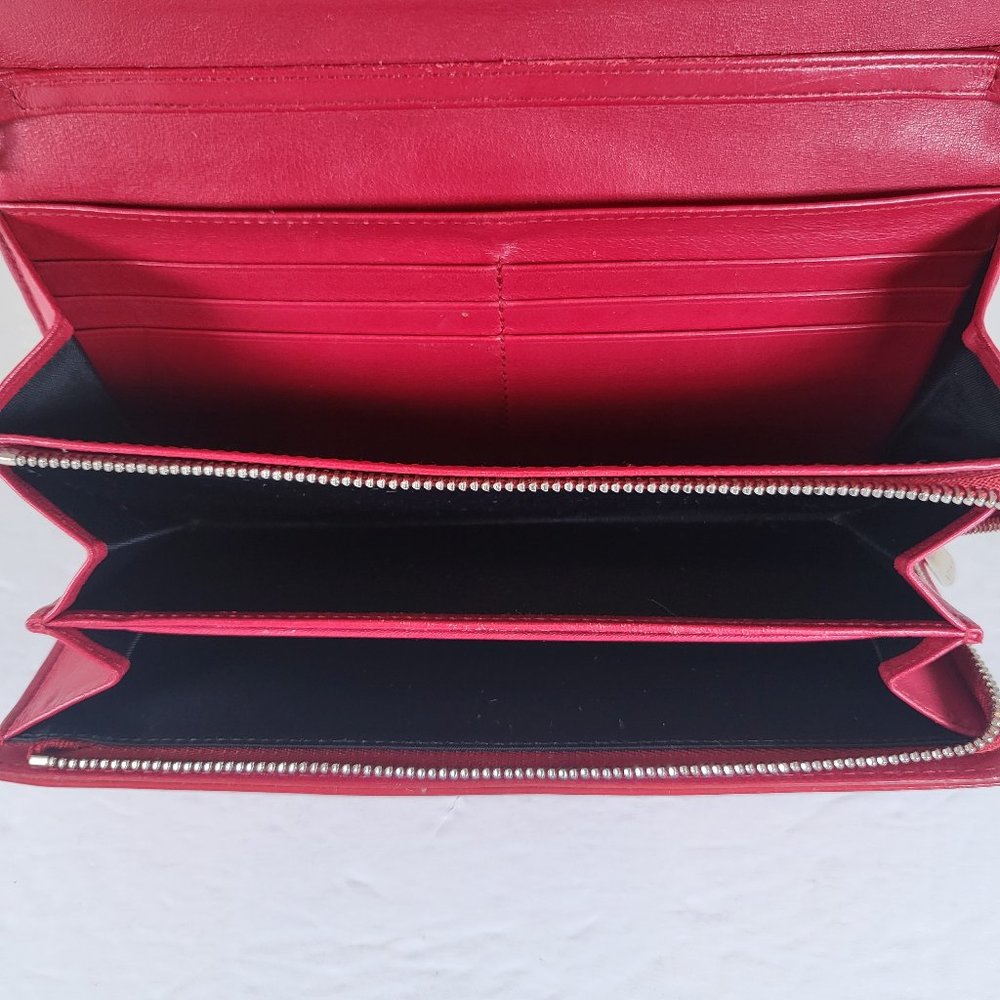Authenticated DIOR Red Cannage Patent Leather New Lock Wallet on Chain - Picture 5 of 16